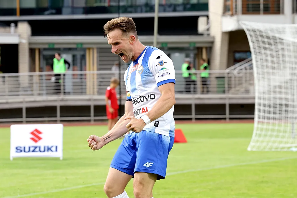 Chrobry Głogów – Stal Mielec: Tip, peluang, pratinjau (17/04/2026)